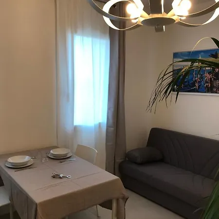 Appartamenti Venezia-Malcontenta White&Grey Tourists Apartments