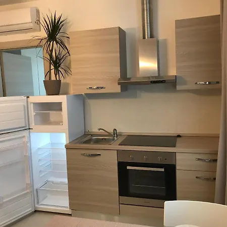 Appartamenti Venezia-Malcontenta White&Grey Tourists Apartments