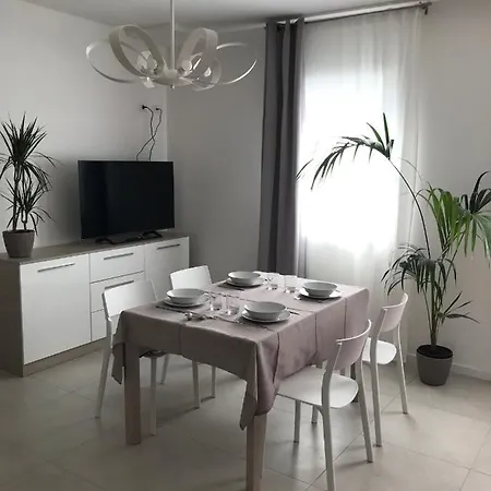 Appartamento Appartamenti Venezia-Malcontenta White&Grey Tourists Apartments Venezia